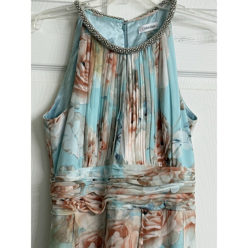 Calvin Kline sleeveless halter dress size 12 long flowy floral pattern - Picture 2 of 8
